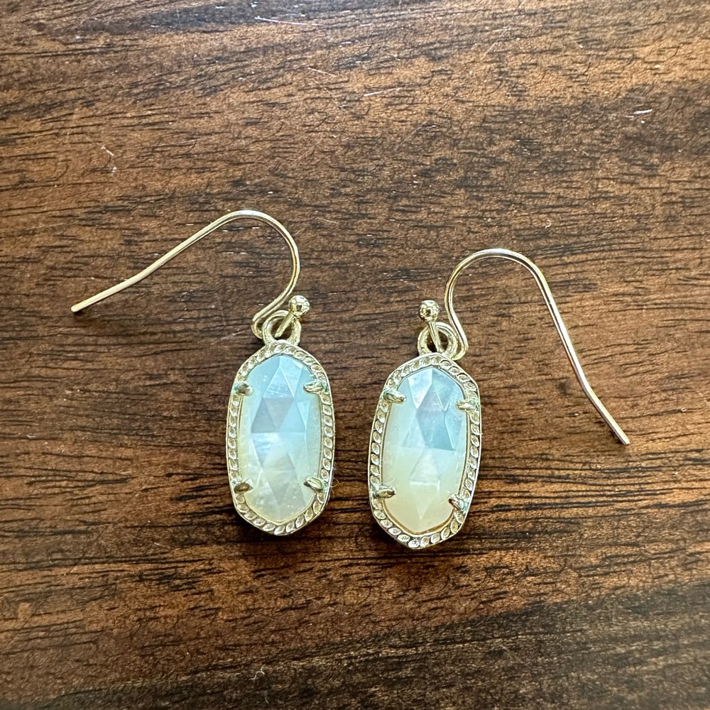 Kendra Scott Lee Gold Drop Earrings in Ivory Mother-of-Pearl